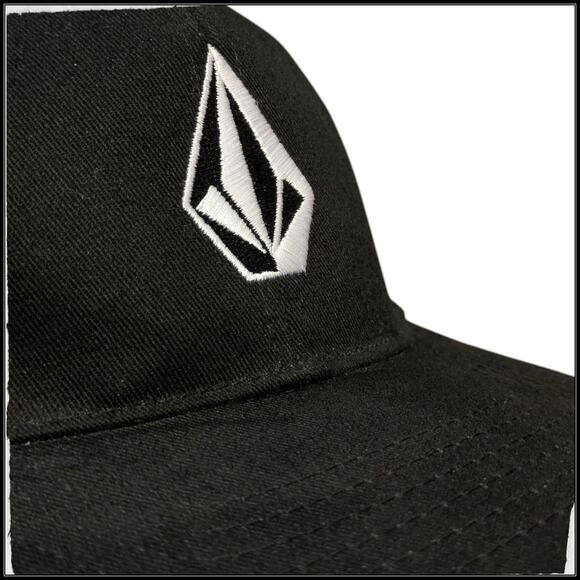 VOLCOM Stone Snapback Trucker Hat Black & White Embroidered Logo - Picture 5 of 6